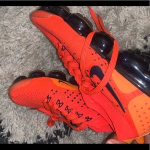 Vapor max barely worn